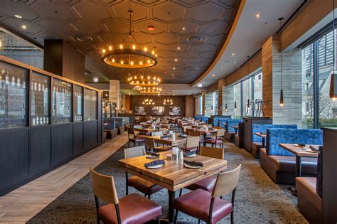 Cooper hawk restaurant - Cooper's Hawk Winery & Restaurant, Kansas City. 6,494 likes · 73 talking about this · 66,732 were here. Experience the perfect fusion of award-winning wines, Napa-style tasting rooms, and modern...